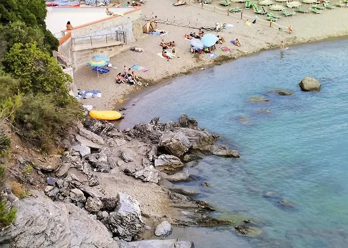 Margherita 20 Steps From The Apartamento Moneglia