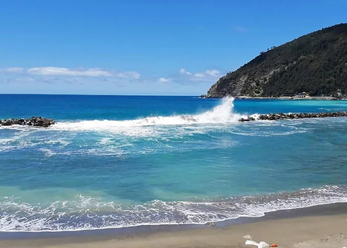 Margherita 20 Steps From The * Moneglia