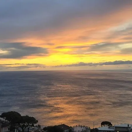 Margherita 20 Steps From The Apartment Moneglia