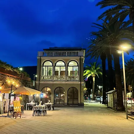 Margherita 20 Steps From The Apartment