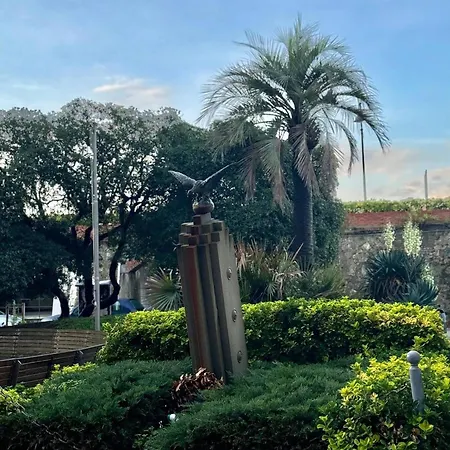 Margherita 20 Steps From The Moneglia